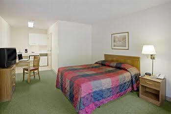 Hometowne By Red Roof Austin 2* Cedar Park